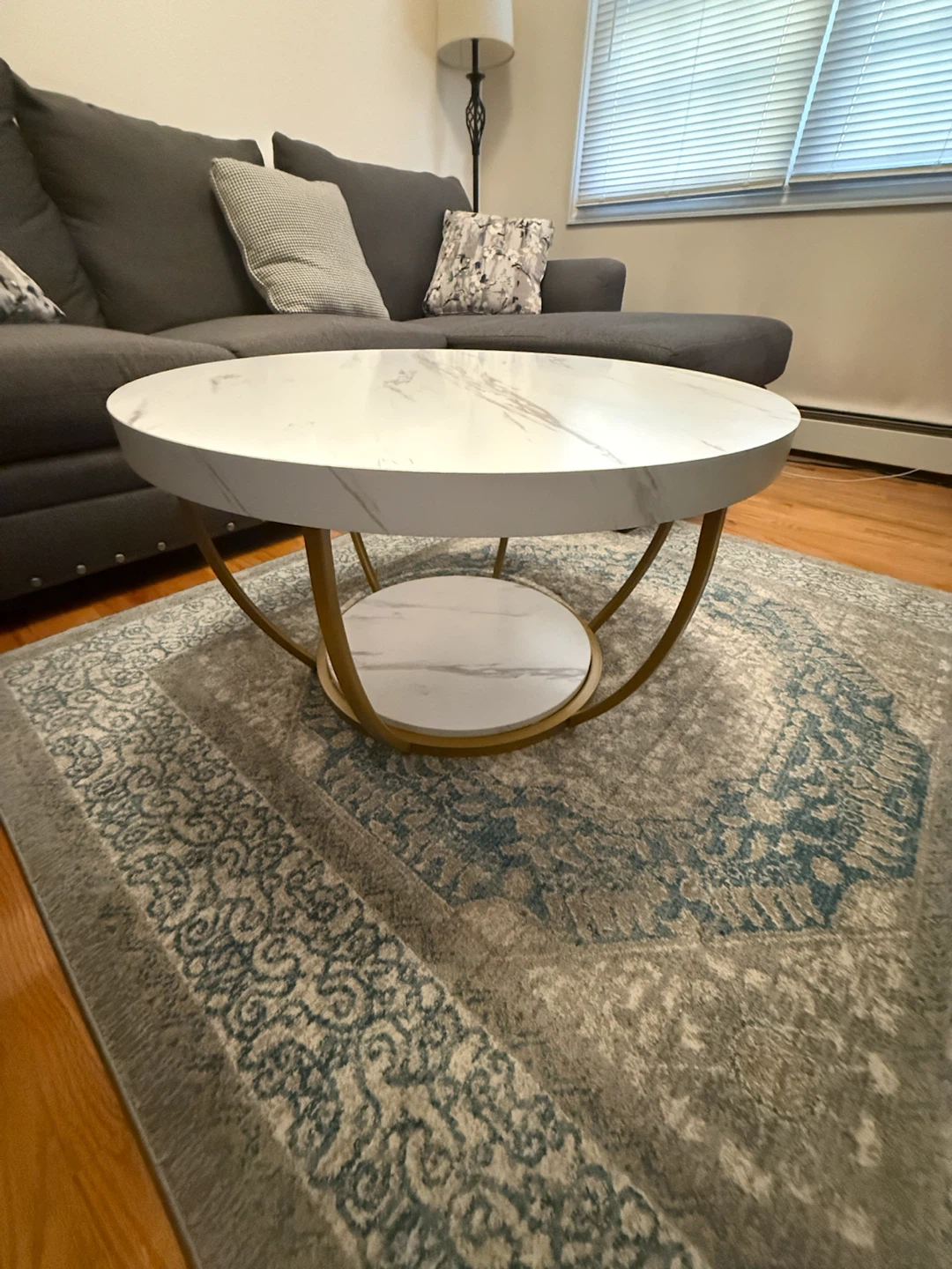 Round Coffee Table white and gold
