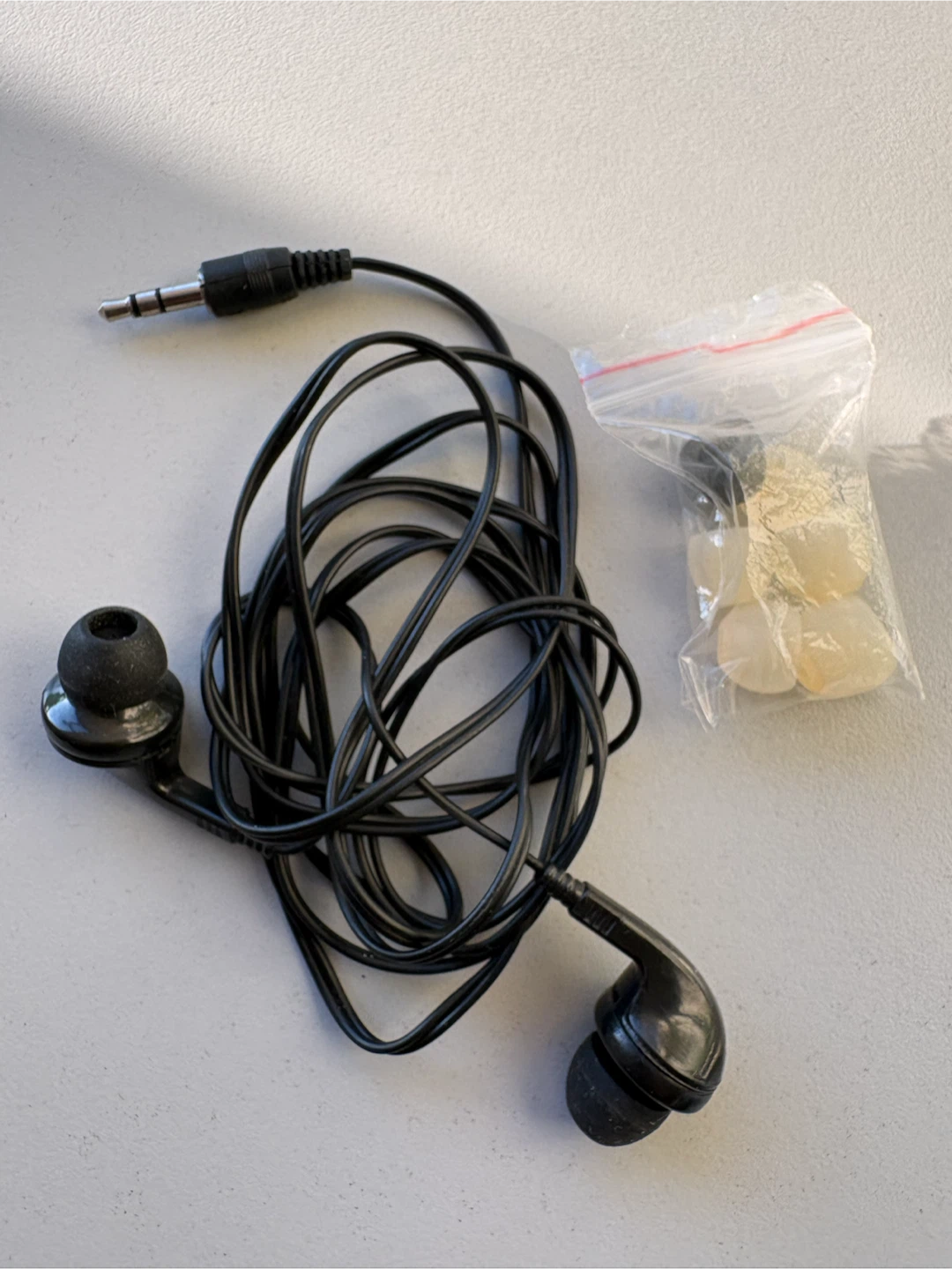 Black In-Ear Earbuds with 3.5mm Jack