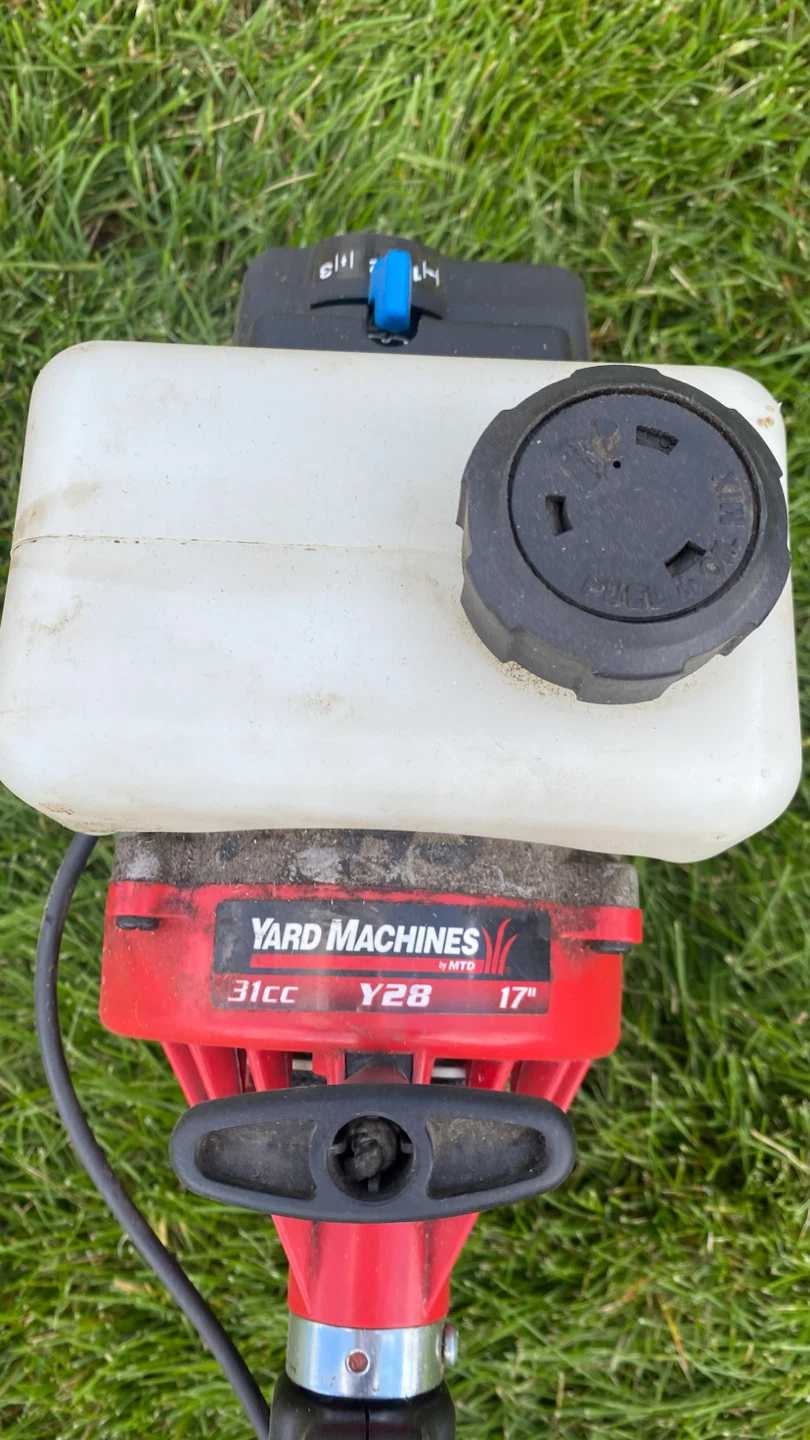 Yard Machines Y28 String Trimmer - photo 2