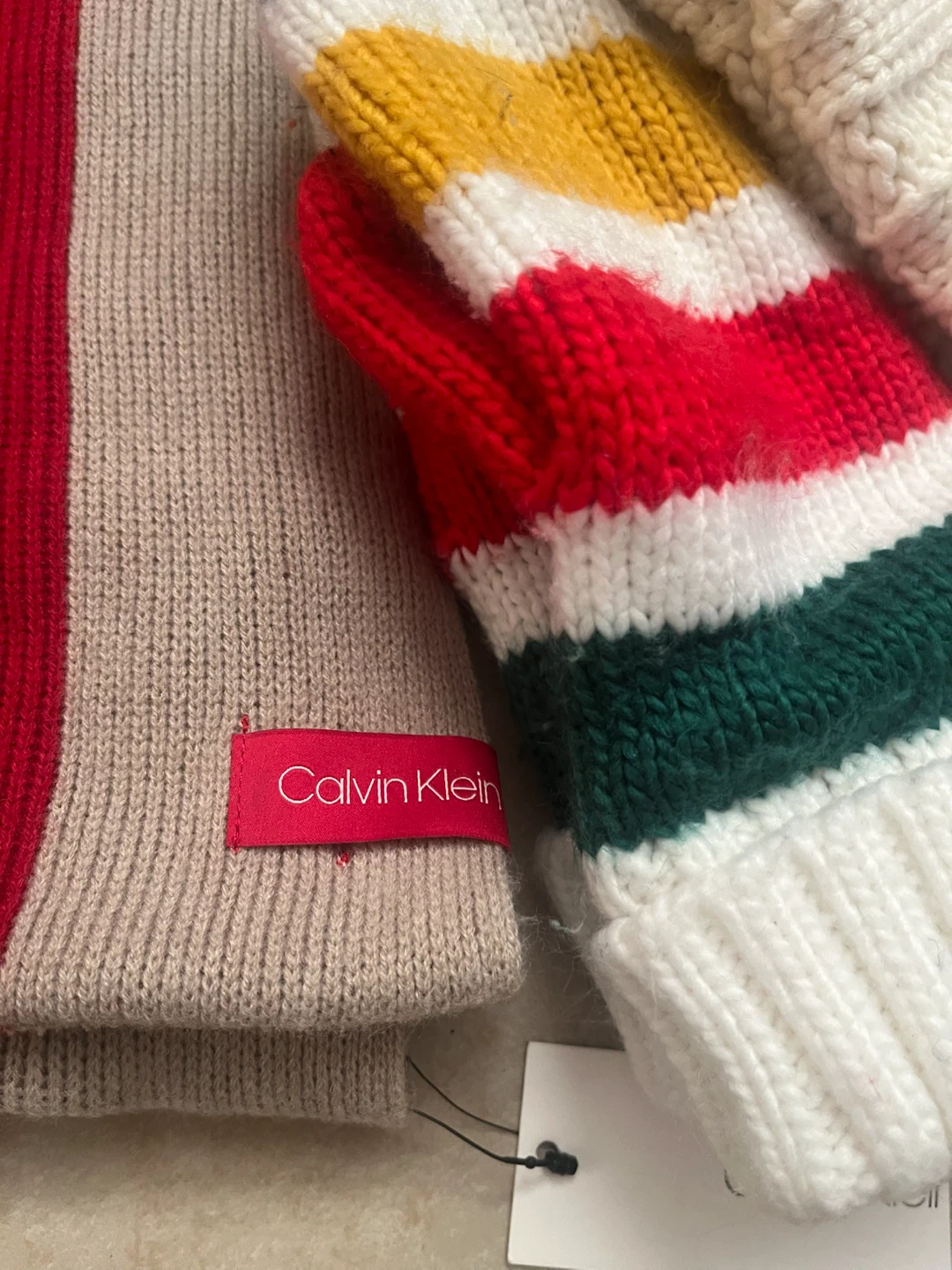 Women’s Bundle: Calvin Klein Scarf, Knit Hats & Mittens - photo 5