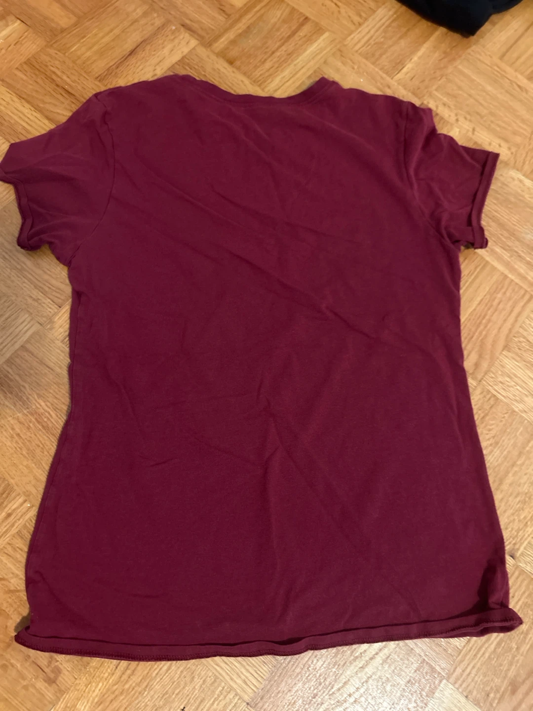 Calvin Klein Burgundy T-Shirt - photo 2