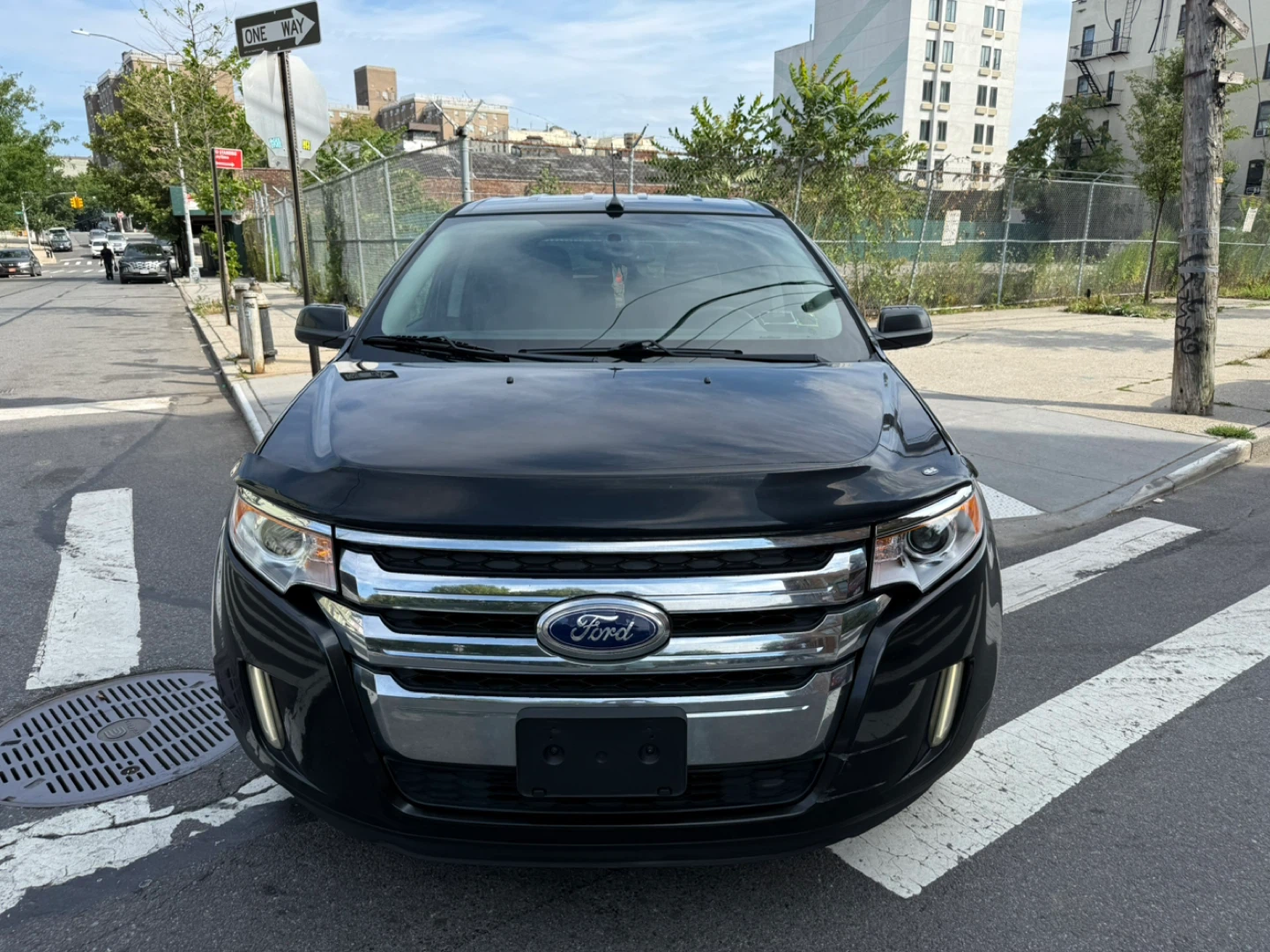 Black Ford Edge SEL SUV - photo 3