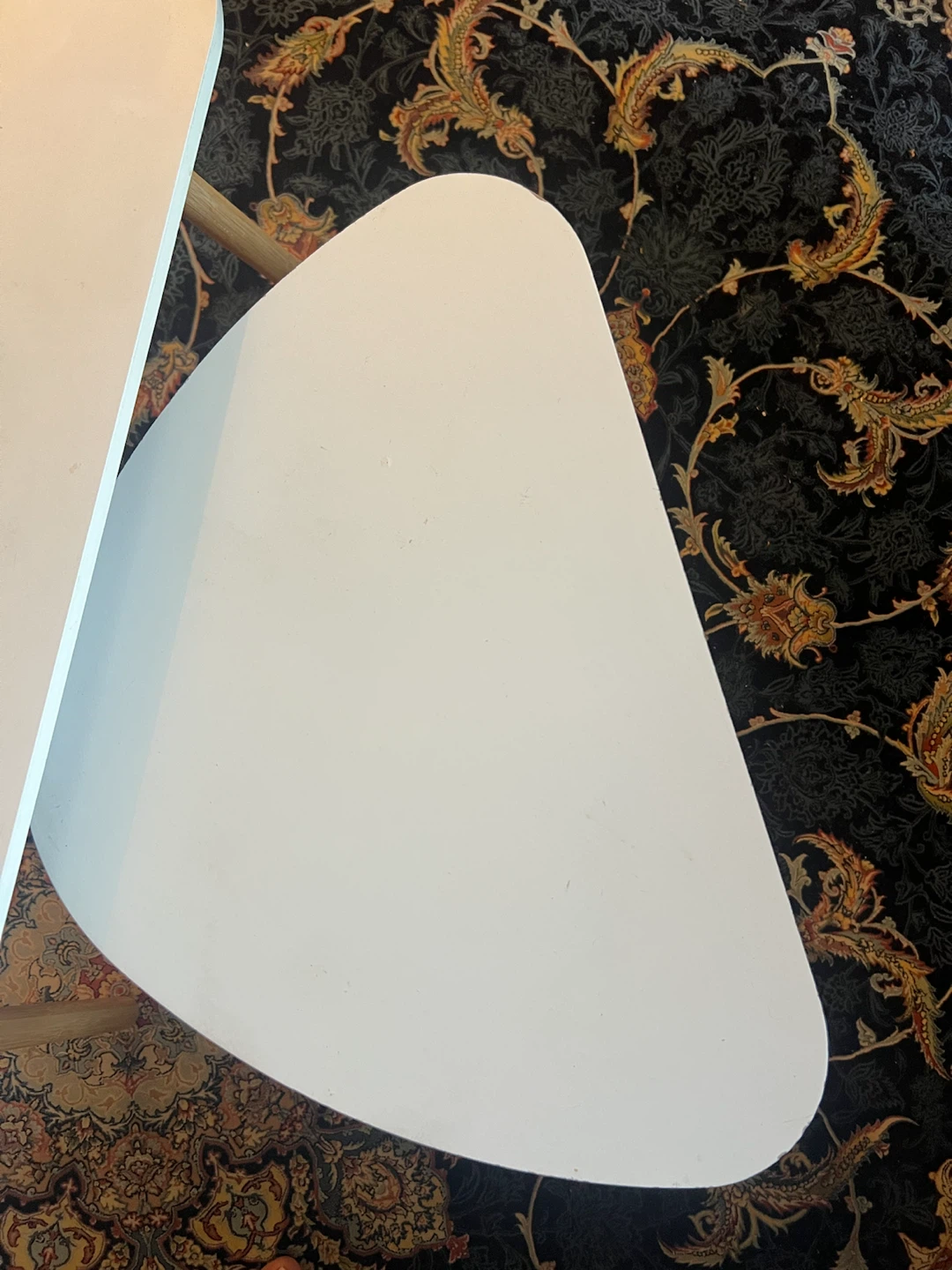 White Nesting Coffee Tables - photo 3