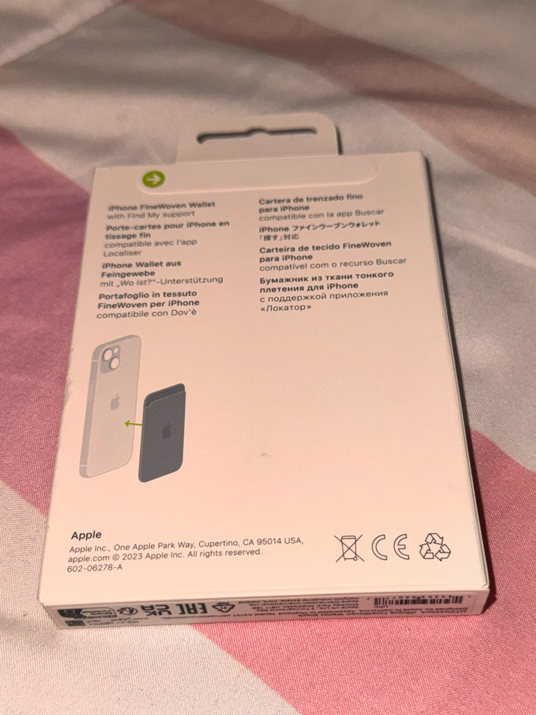 Apple iPhone FineWoven Wallet MagSafe (Sealed) - photo 2