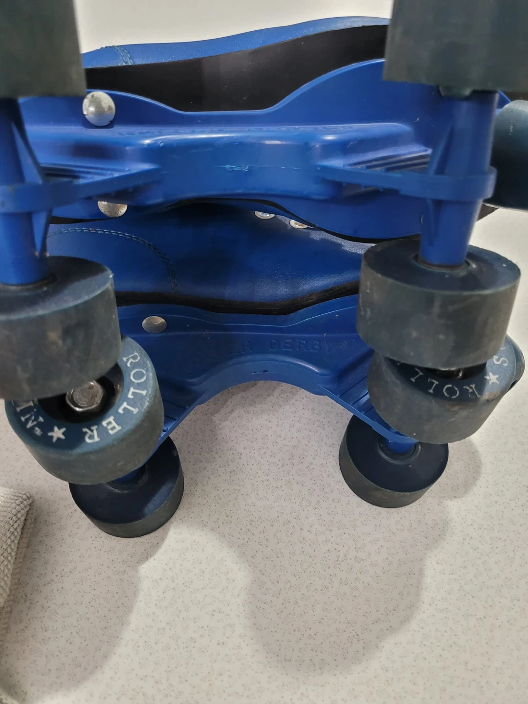 Blue Smurf Roller Derby Skates - photo 4