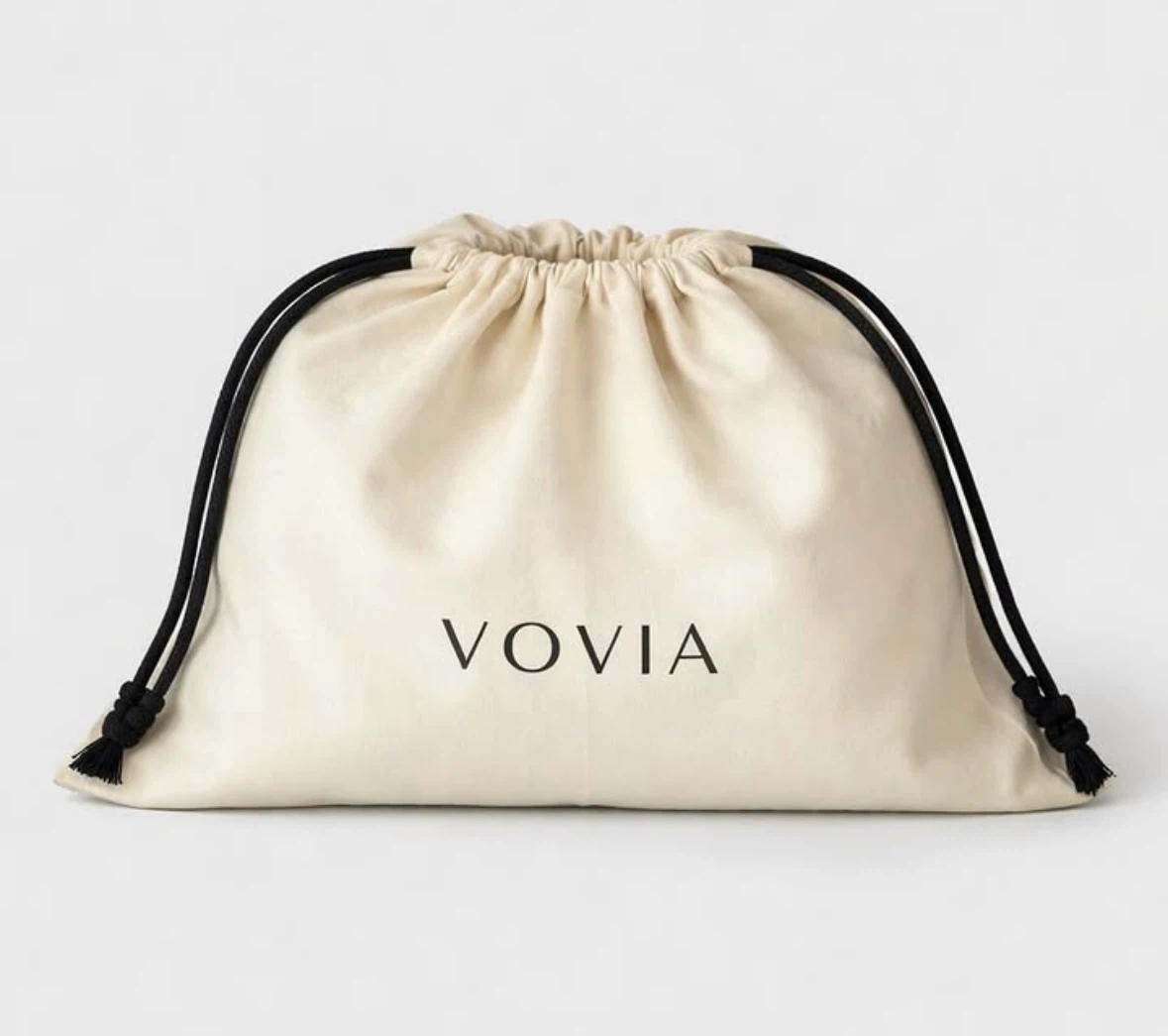NEW. Vovia Handbag - Brown Suede - photo 3