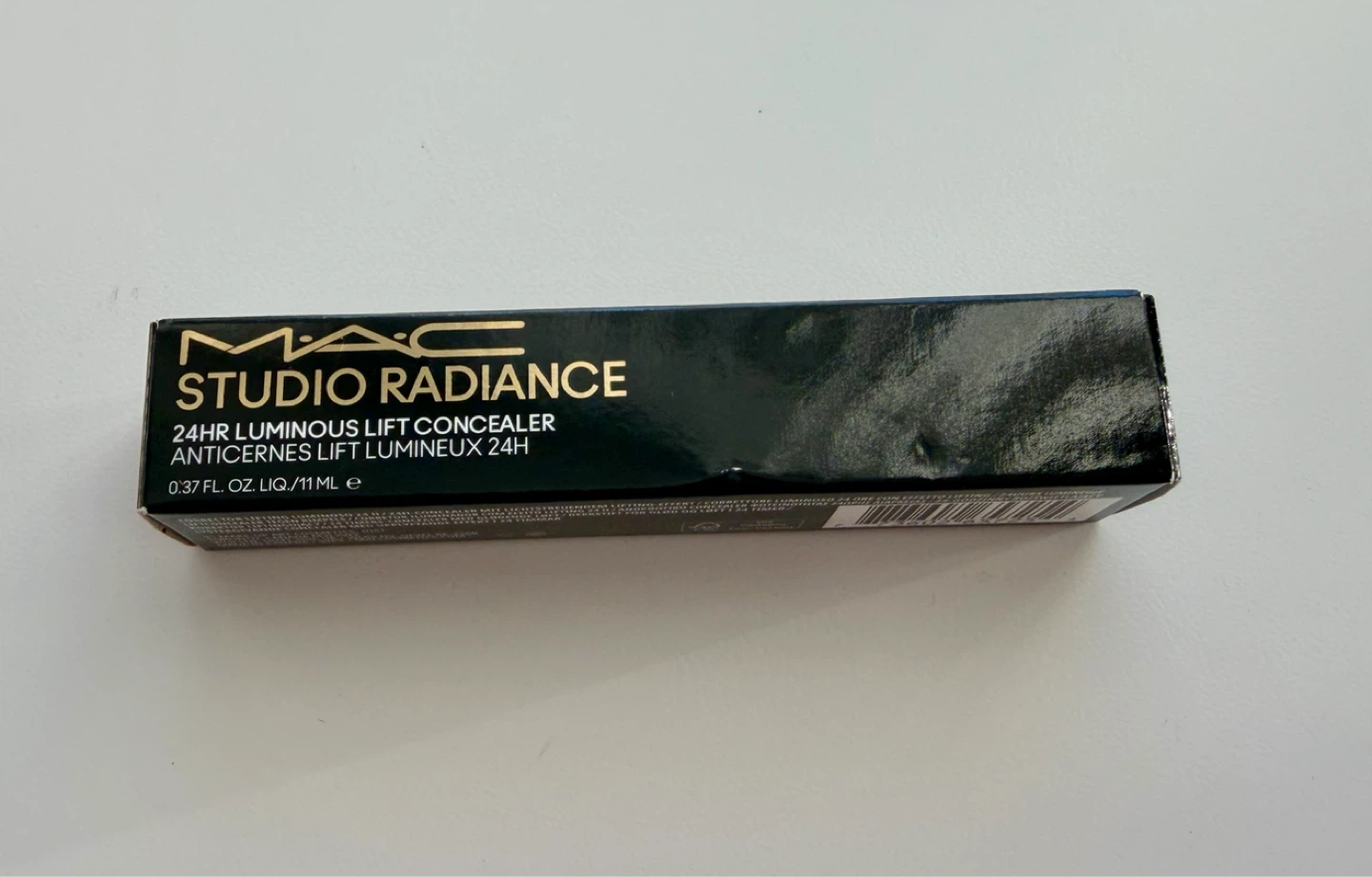 MAC Studio Radiance 24HR Luminous Lift Concealer NC44