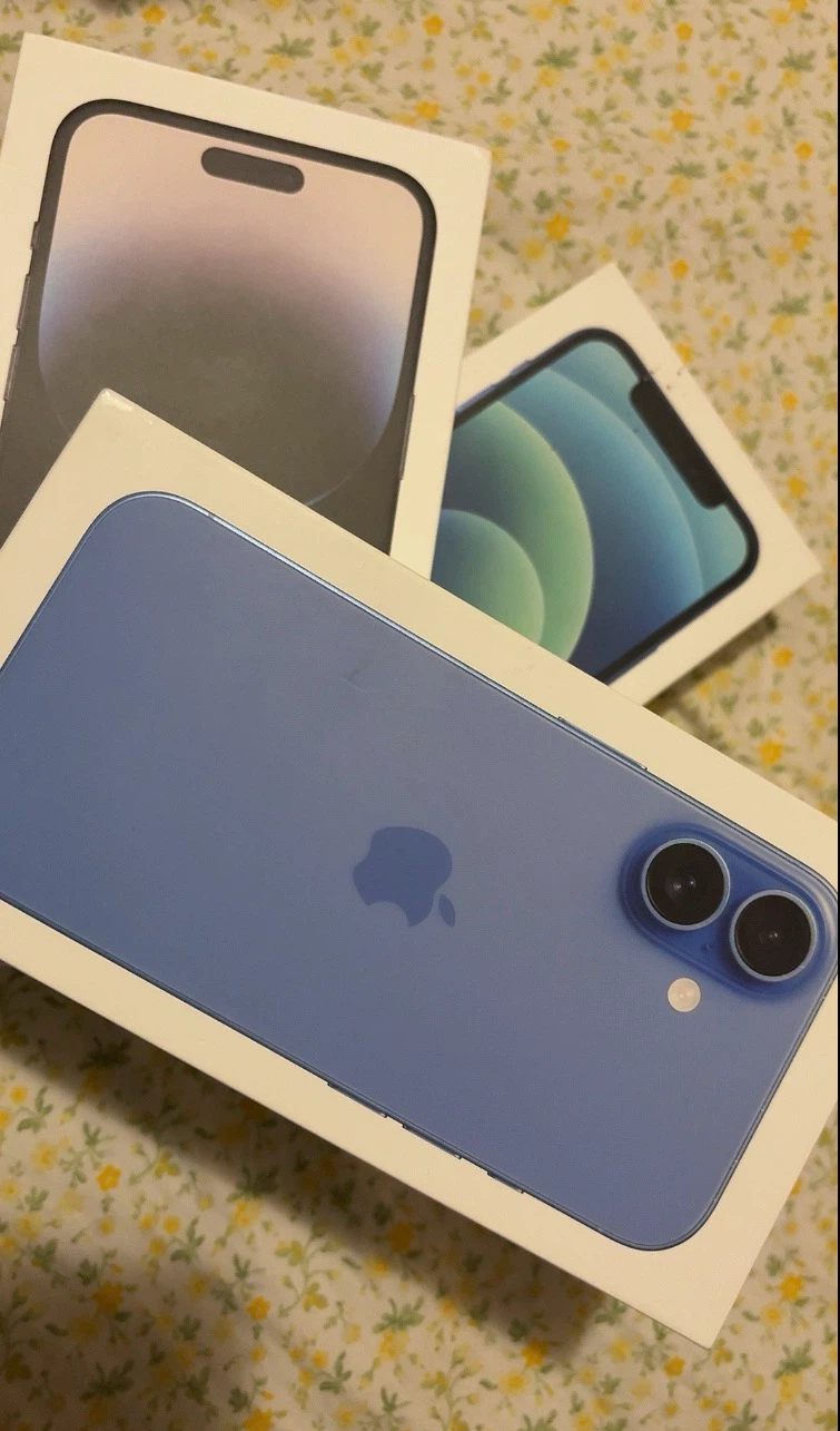 Apple iPhone 14 Box