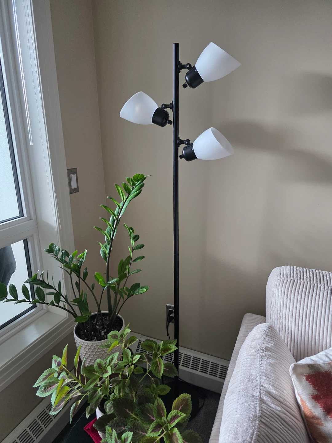 Black 3-Light Floor Lamp