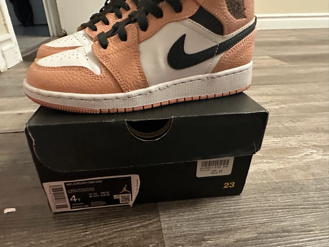 Jordan 1 Mid SE GS 'Light Arctic Pink'