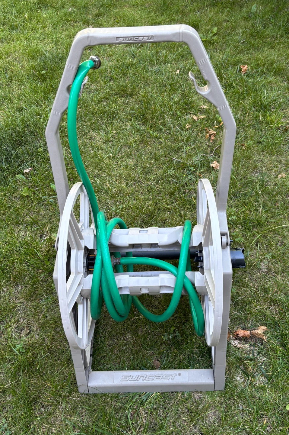 Suncast Hose Reel Cart - photo 4