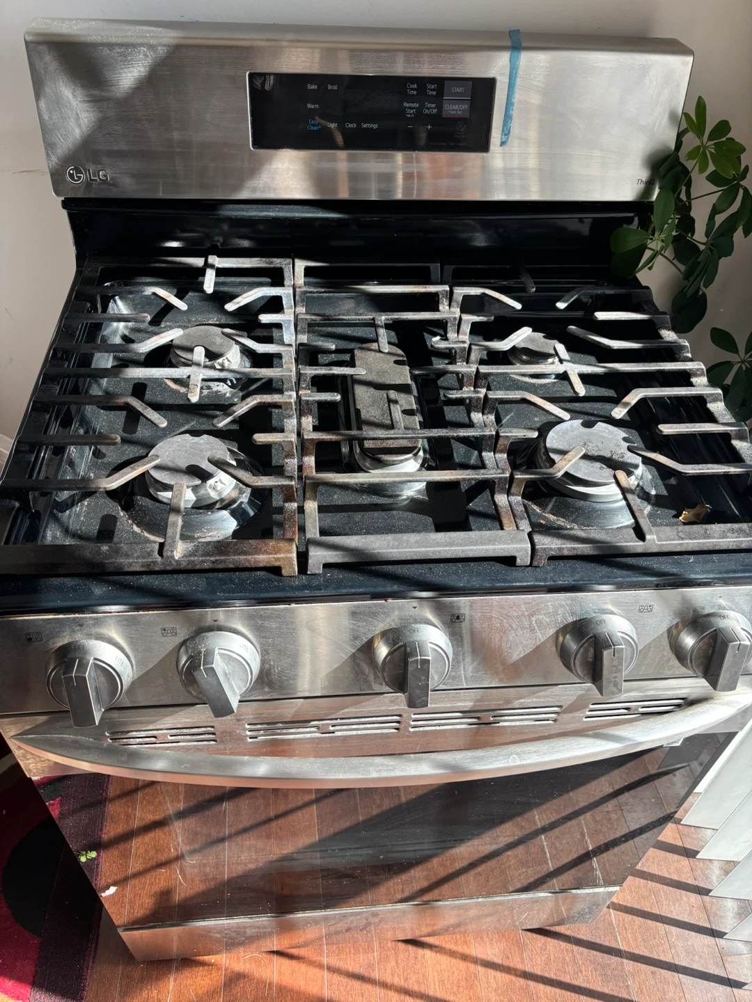 LG Stainless Steel Gas Stove with Oven - photo 5