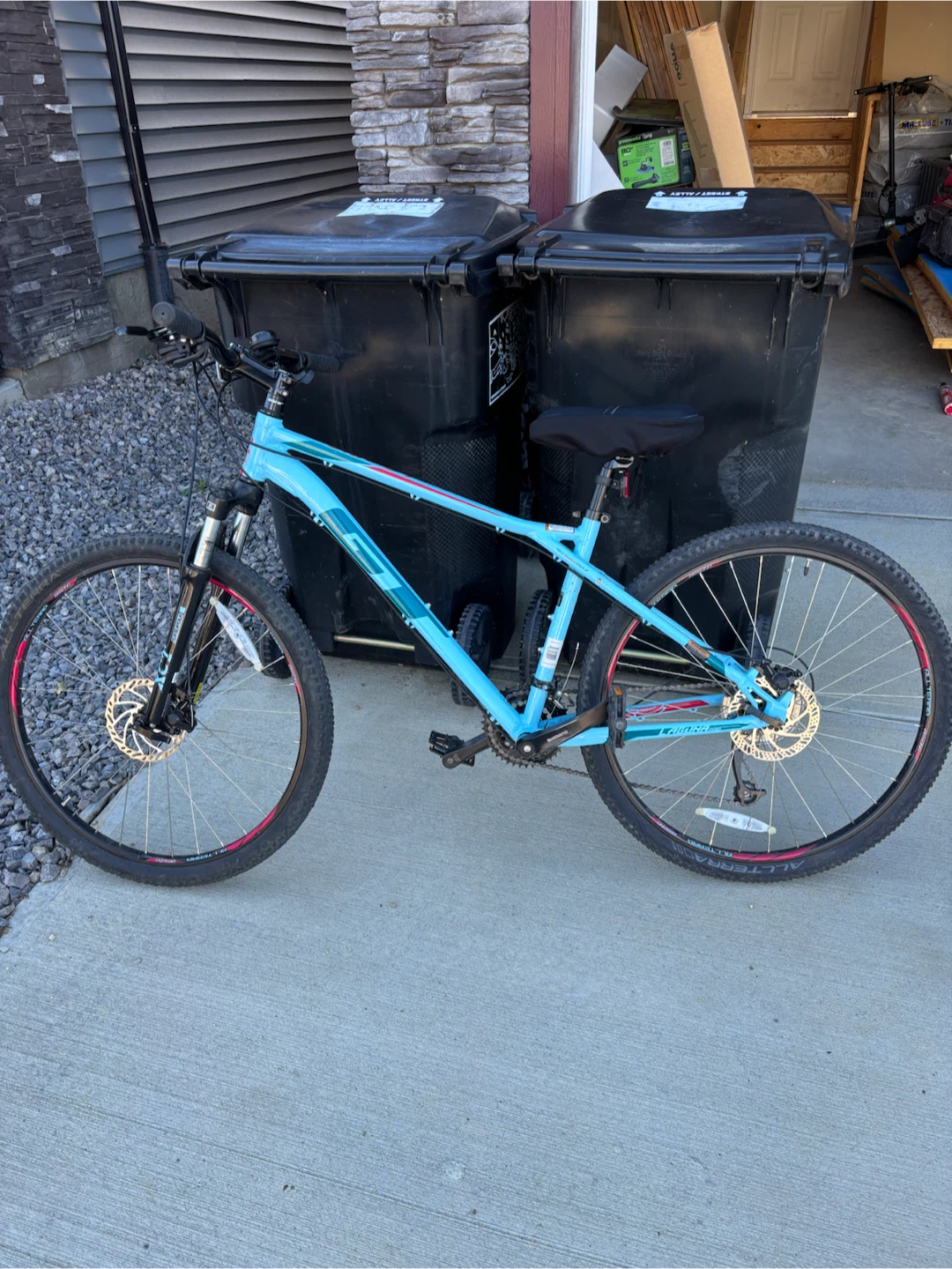 GT Avalanche Mountain Bike CASH ONLY!!!