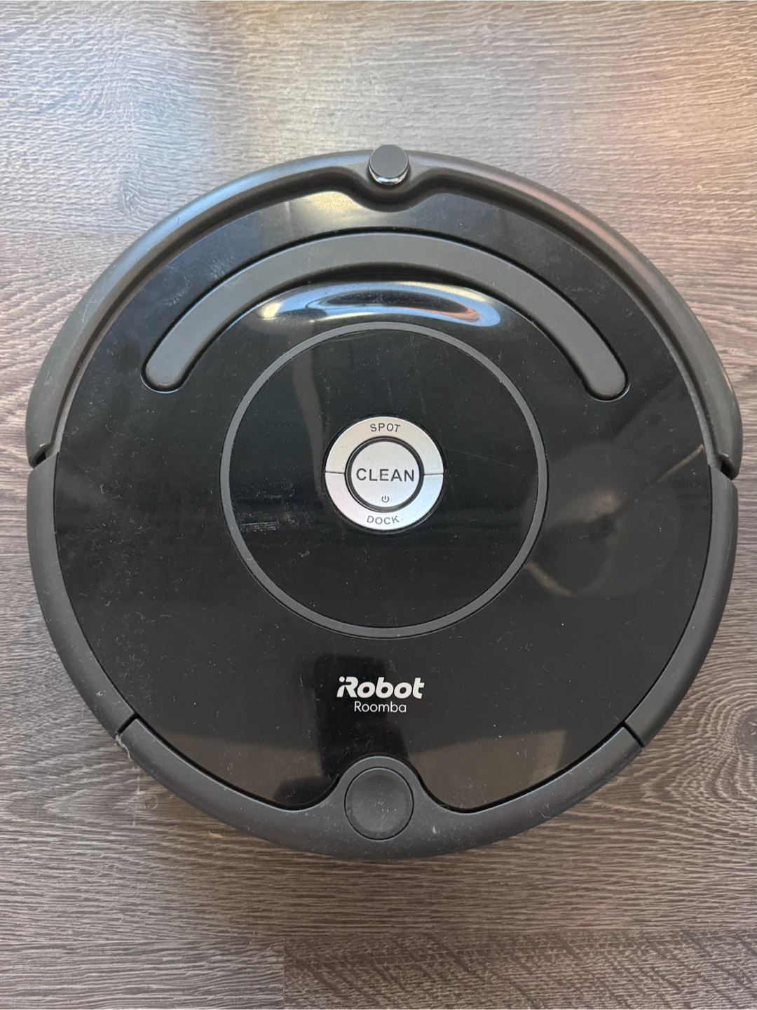 iRobot Roomba 675 Robot Vacuum - Works Great, Comes with Dock