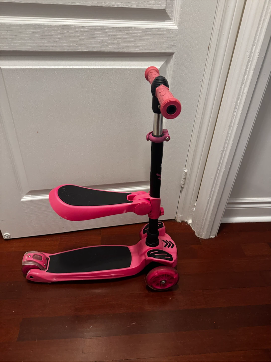 Hurtle - 3 Wheel Foldable Kick Scooter