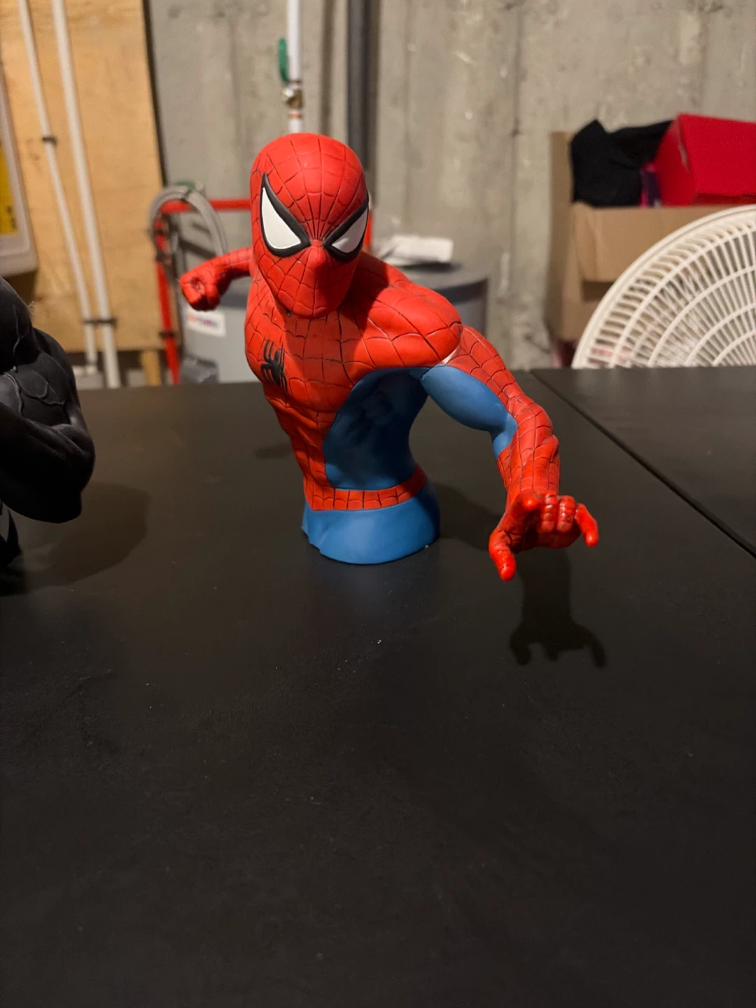 Marvel Superhero Busts - Thanos, Venom, Spiderman - photo 4