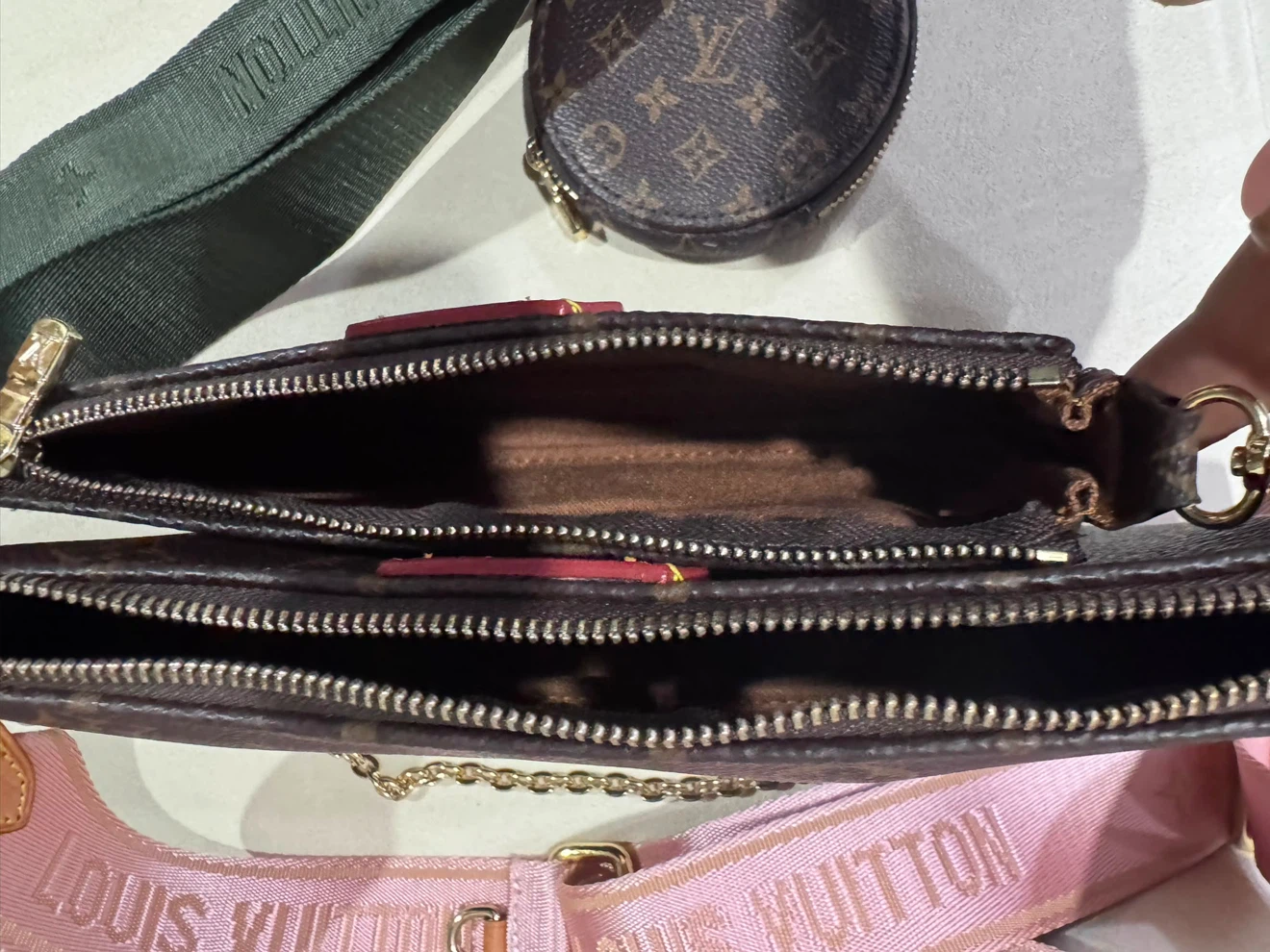 Louis Vuitton Multi Pochette Accessoires - photo 4