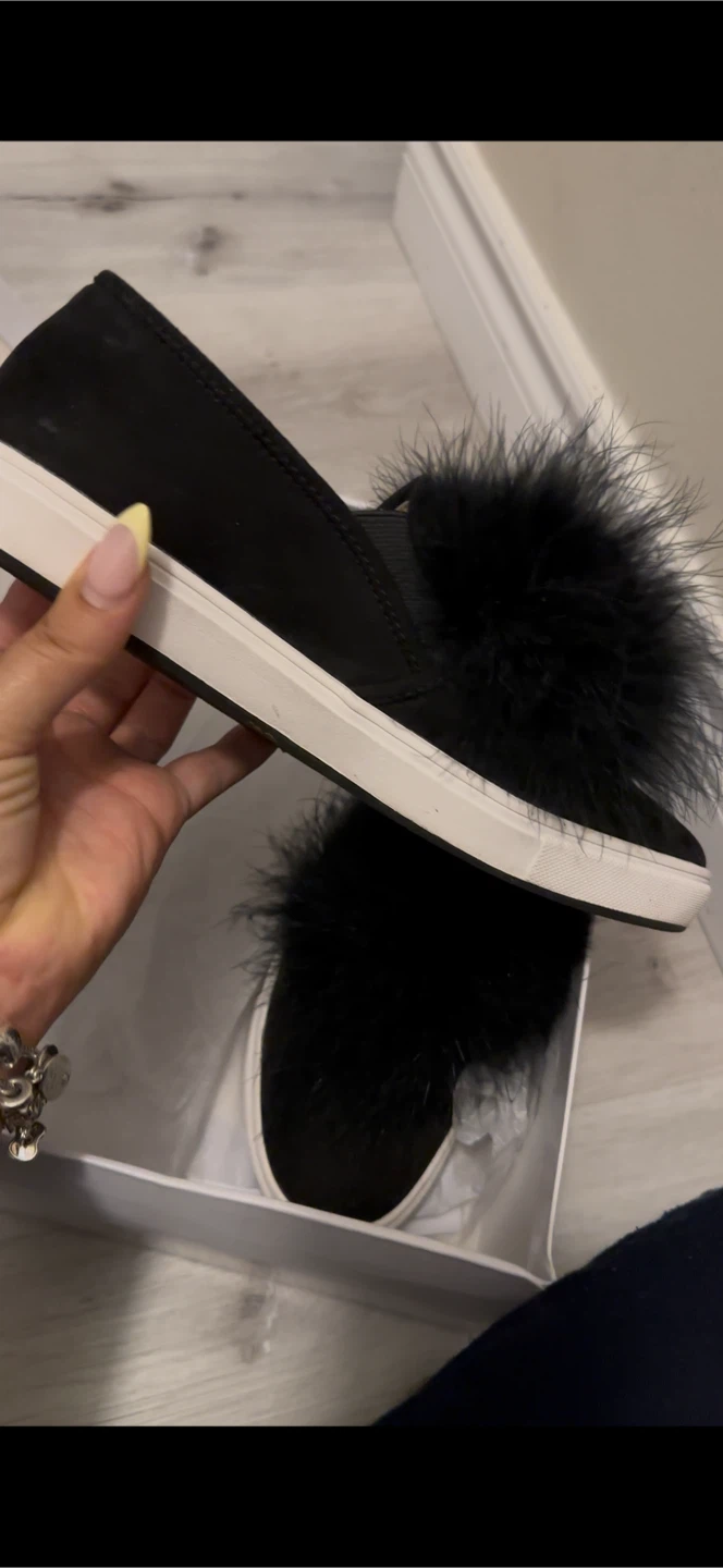 Steve Madden Black Slip-On Sneakers with Fur Pom-Poms - photo 3