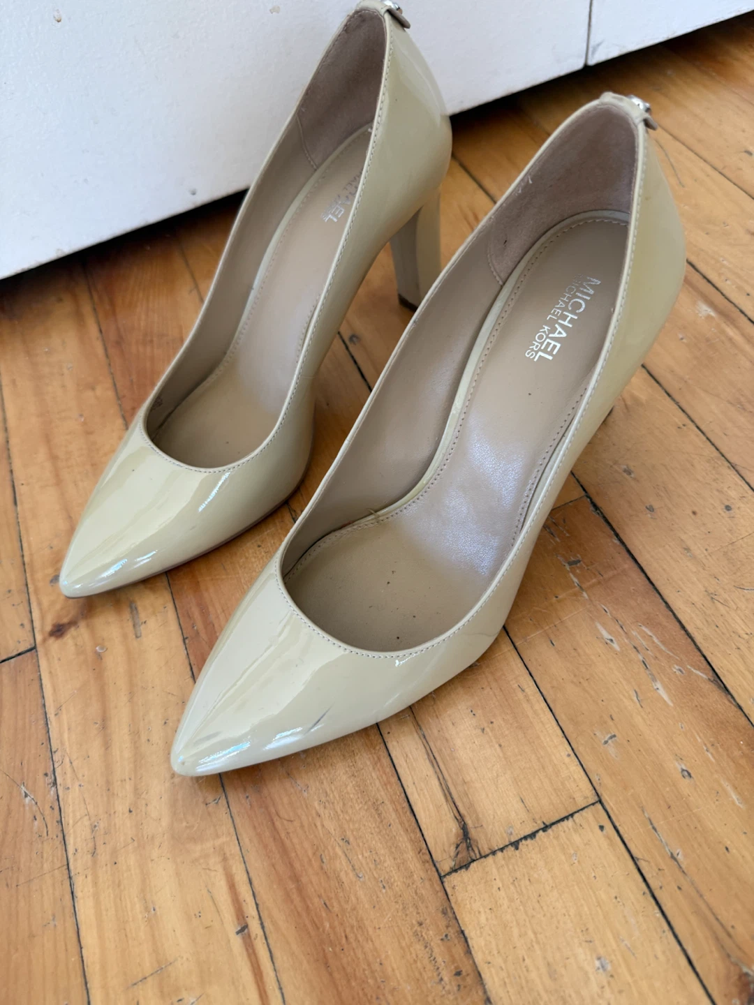 Michael Kors Patent Heels - photo 2