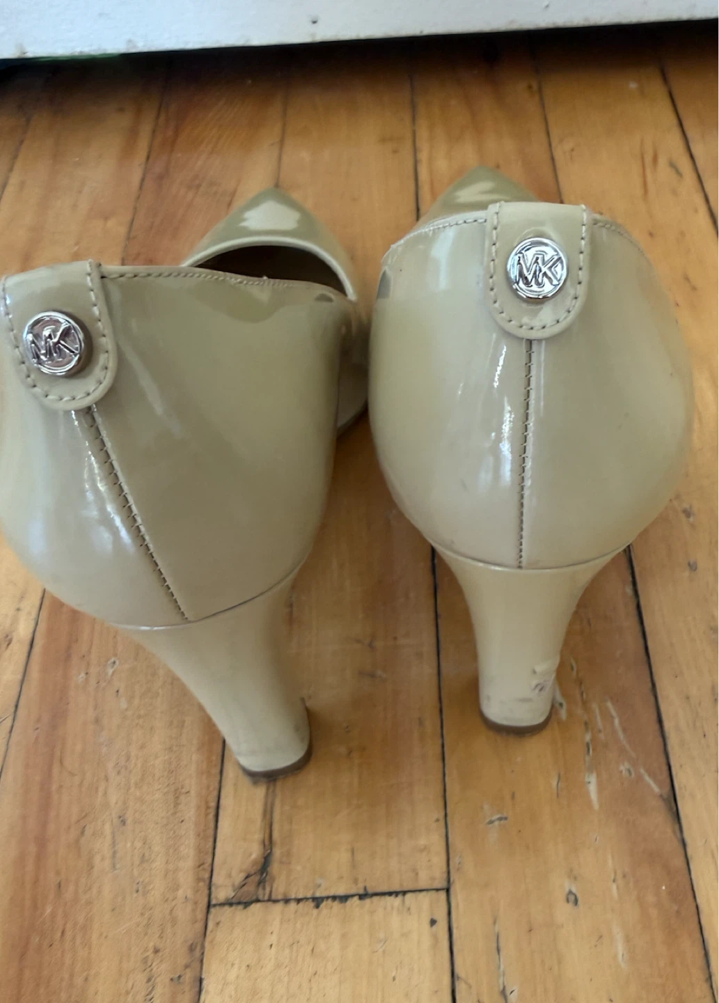 Michael Kors Patent Heels - photo 3