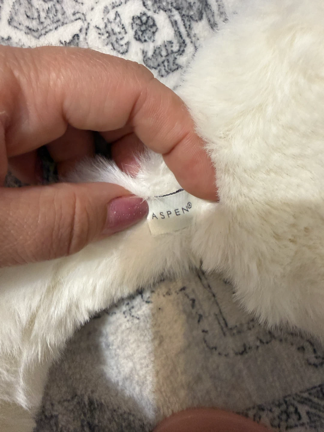 Aspen White Faux Fur Earmuffs - photo 3