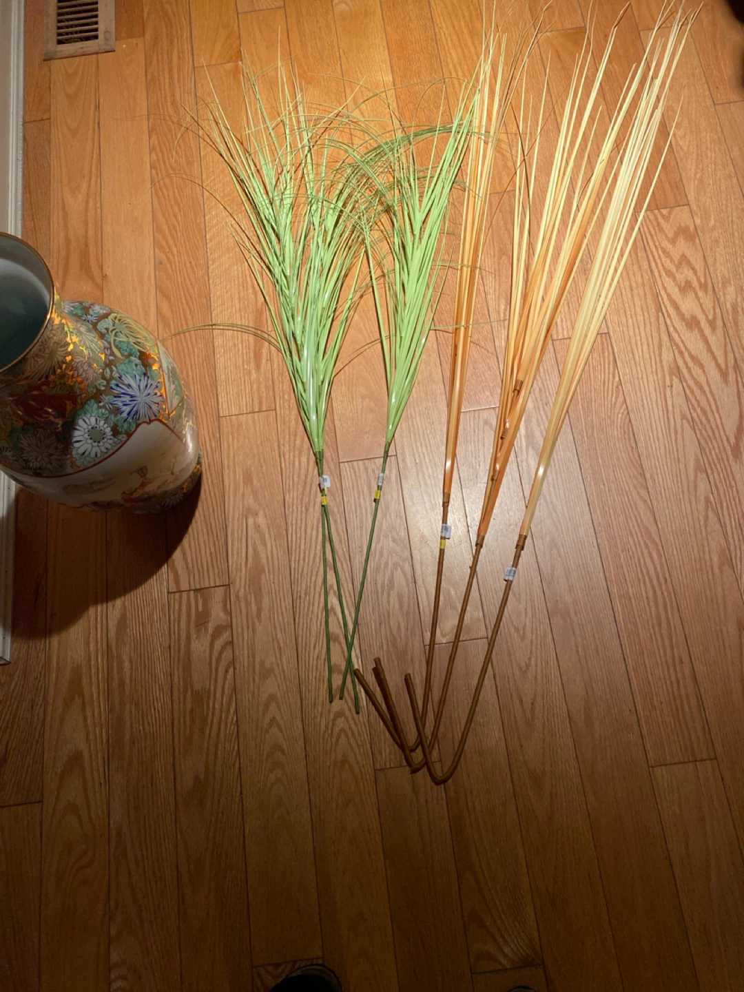 Grass and greenery - photo 2