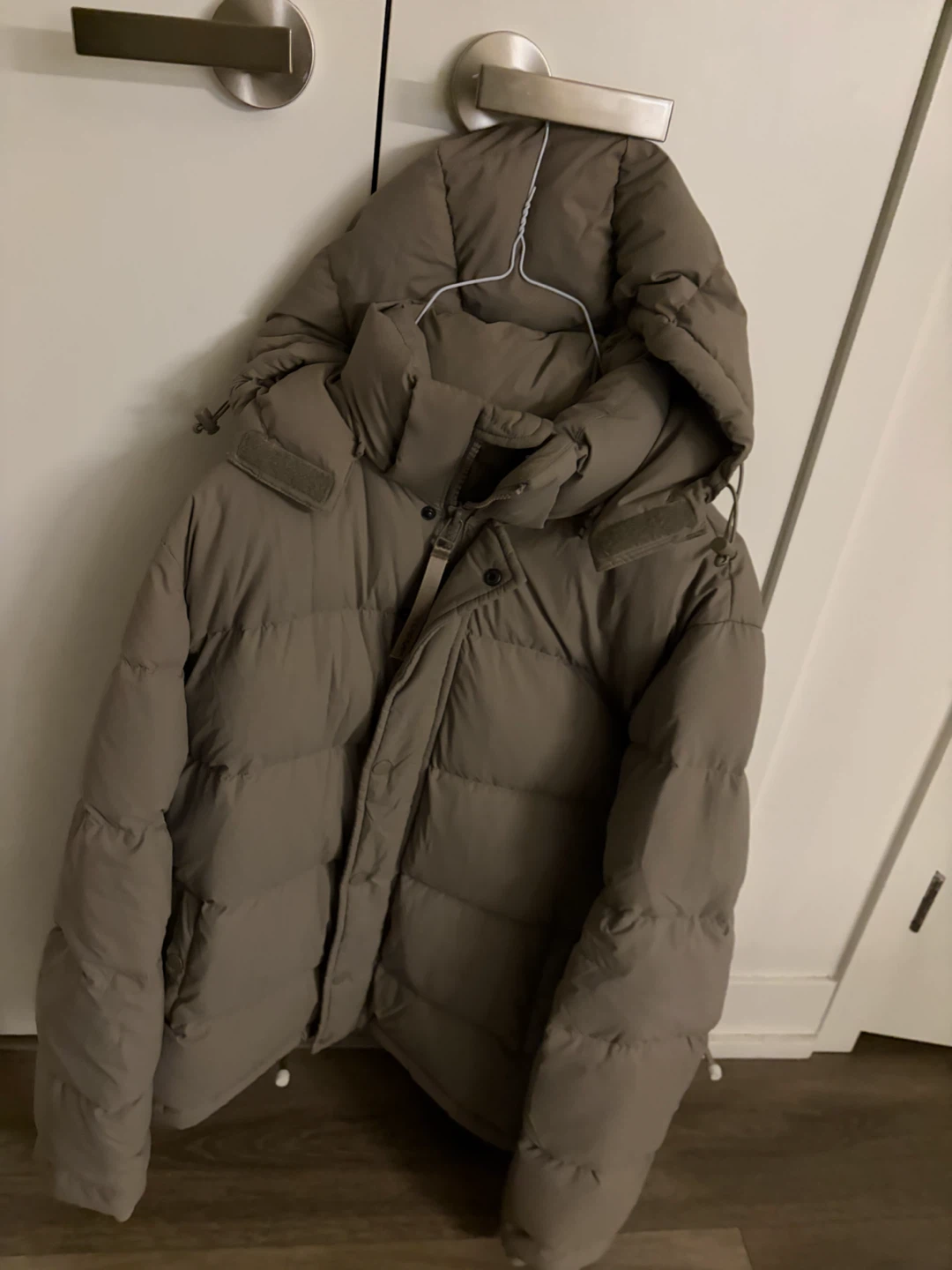 Aritzia Super Puff Puffer Jacket - taupe