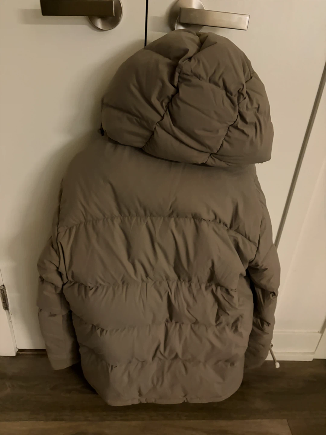 Aritzia Super Puff Puffer Jacket - taupe - photo 3