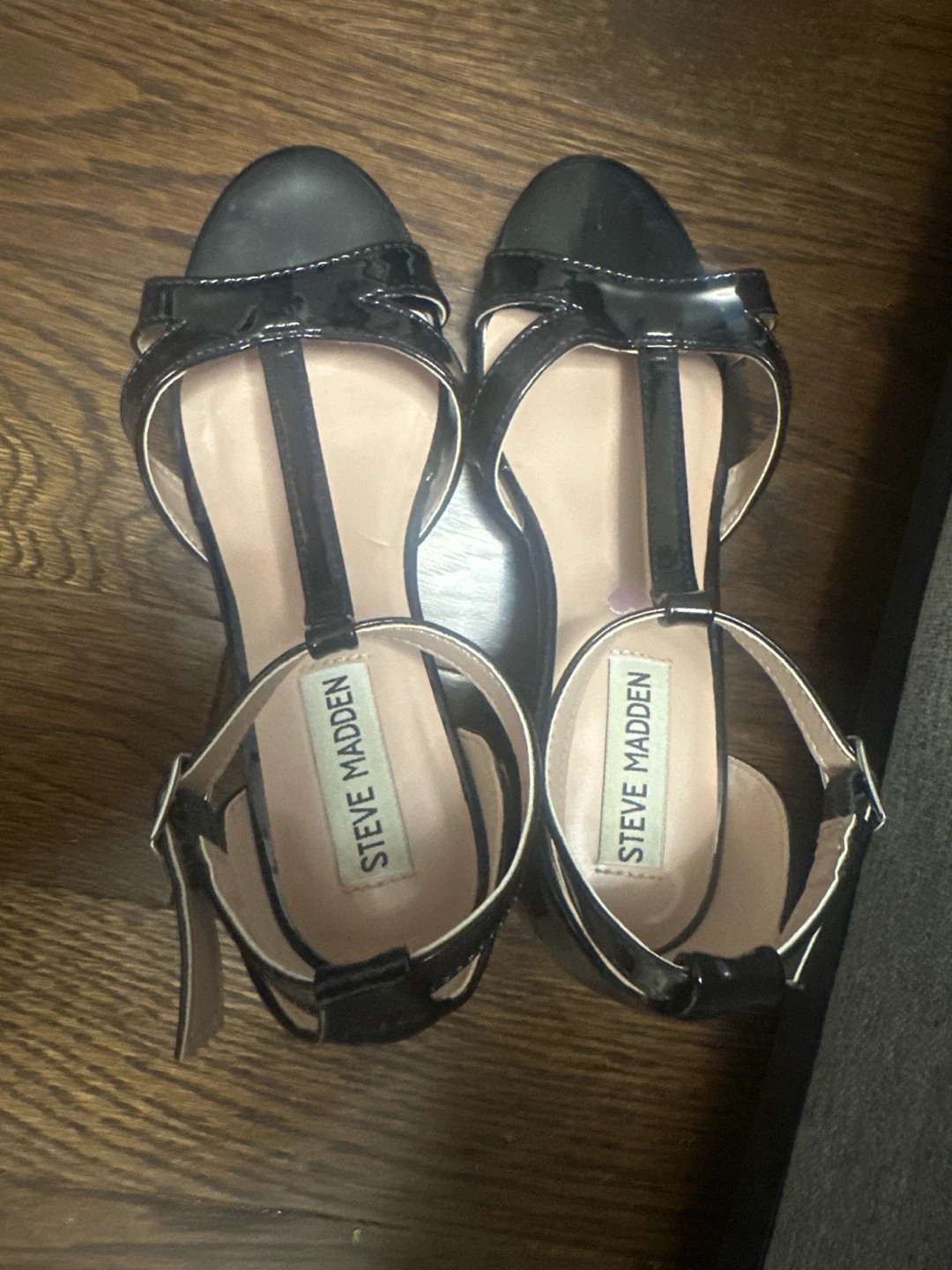 Steve Madden Black Patent Heels size 2 - photo 2