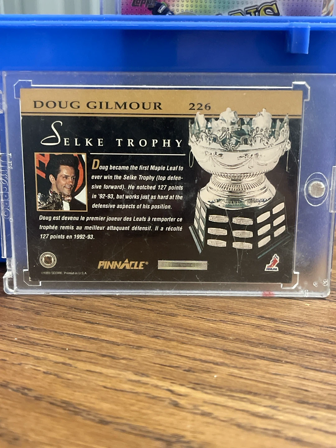 1993 Pinnacle Doug Gilmour Selke Trophy Hockey Card - photo 2