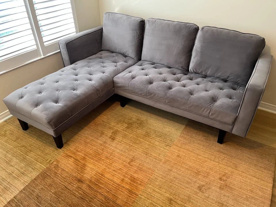 Sofa for sale- Excellent condition - photo 4