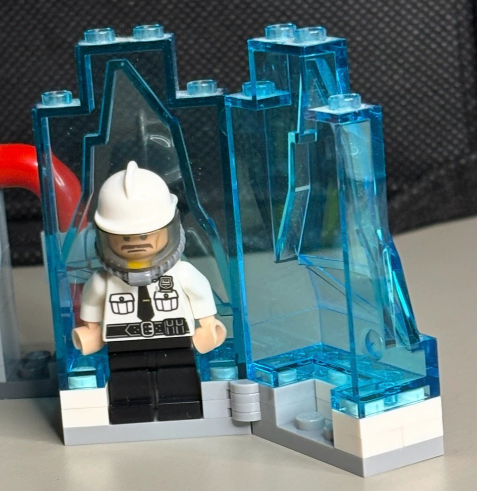 LEGO - DC Mr. Freeze Ice Attack 70901  - 99% complete - photo 5