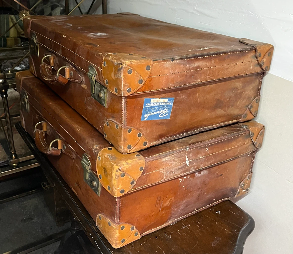 Vintage Leather Suitcase - photo 2