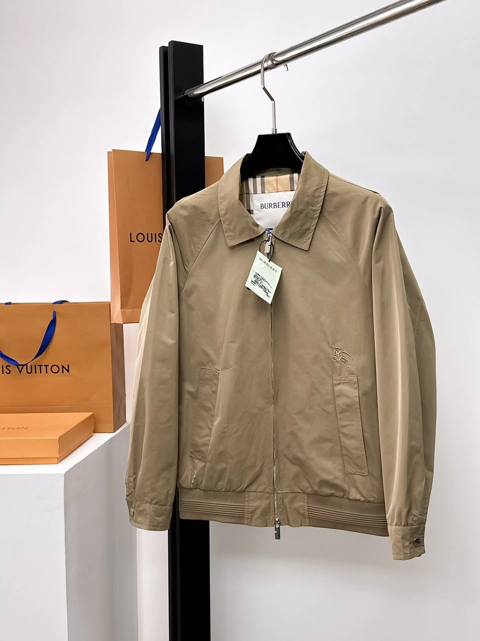 Burberry Beige Harrington Jacket - photo 2