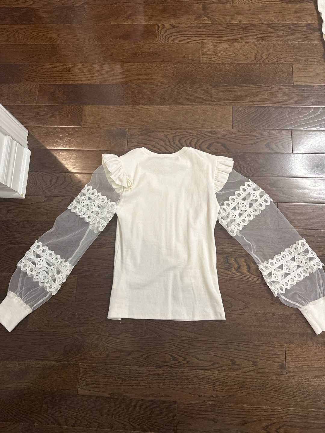 White Lace Trim Puff Sleeve Top