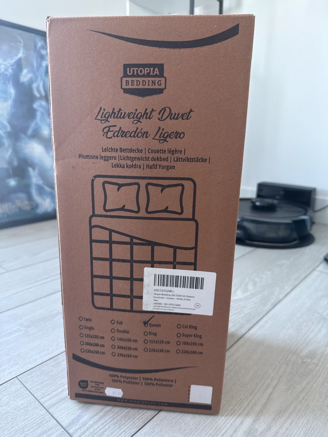 UNOPENED Lightweight Queen Duvet