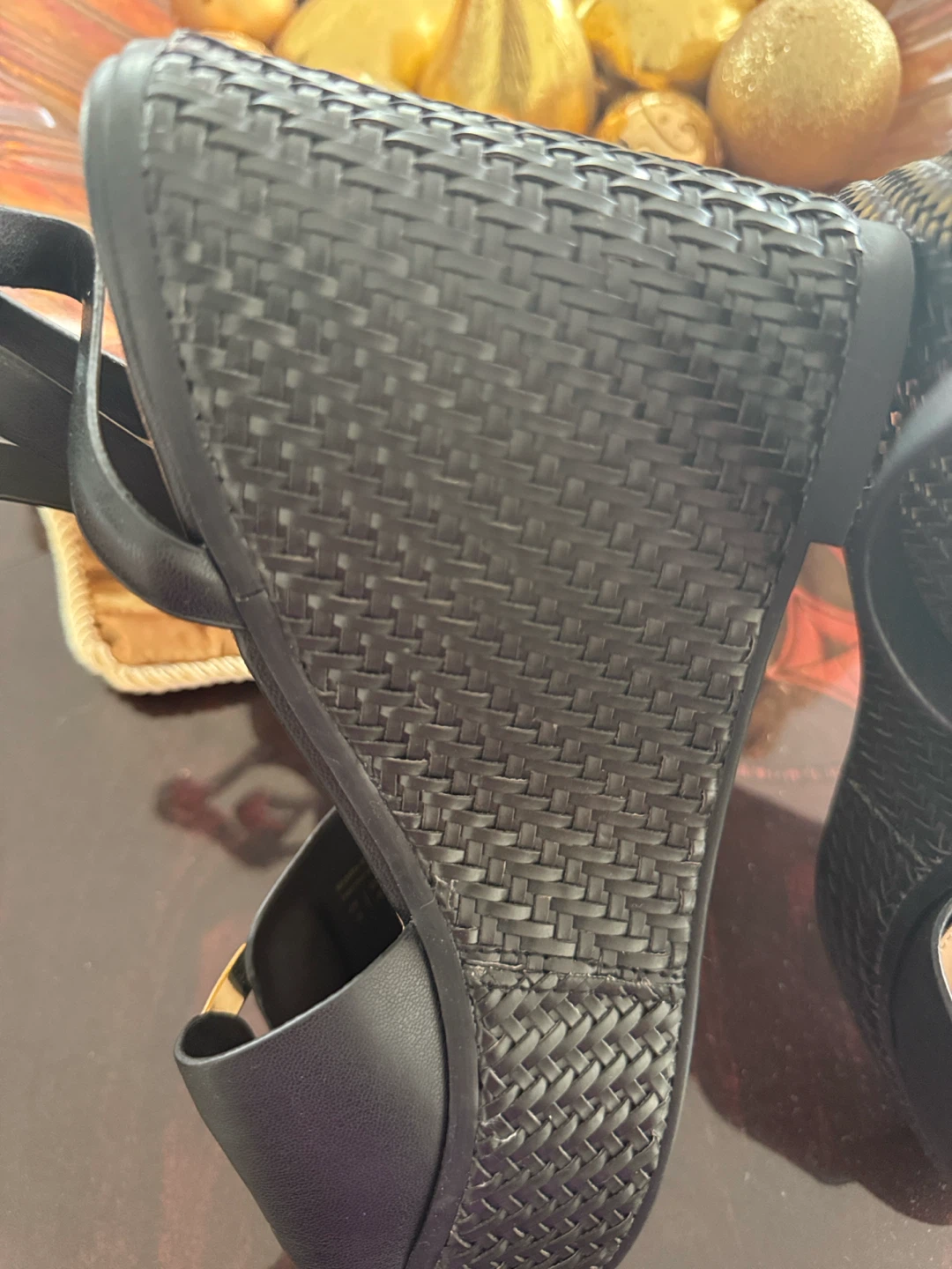 ALDO Black Wedge Sandals with Gold Buckle - photo 5