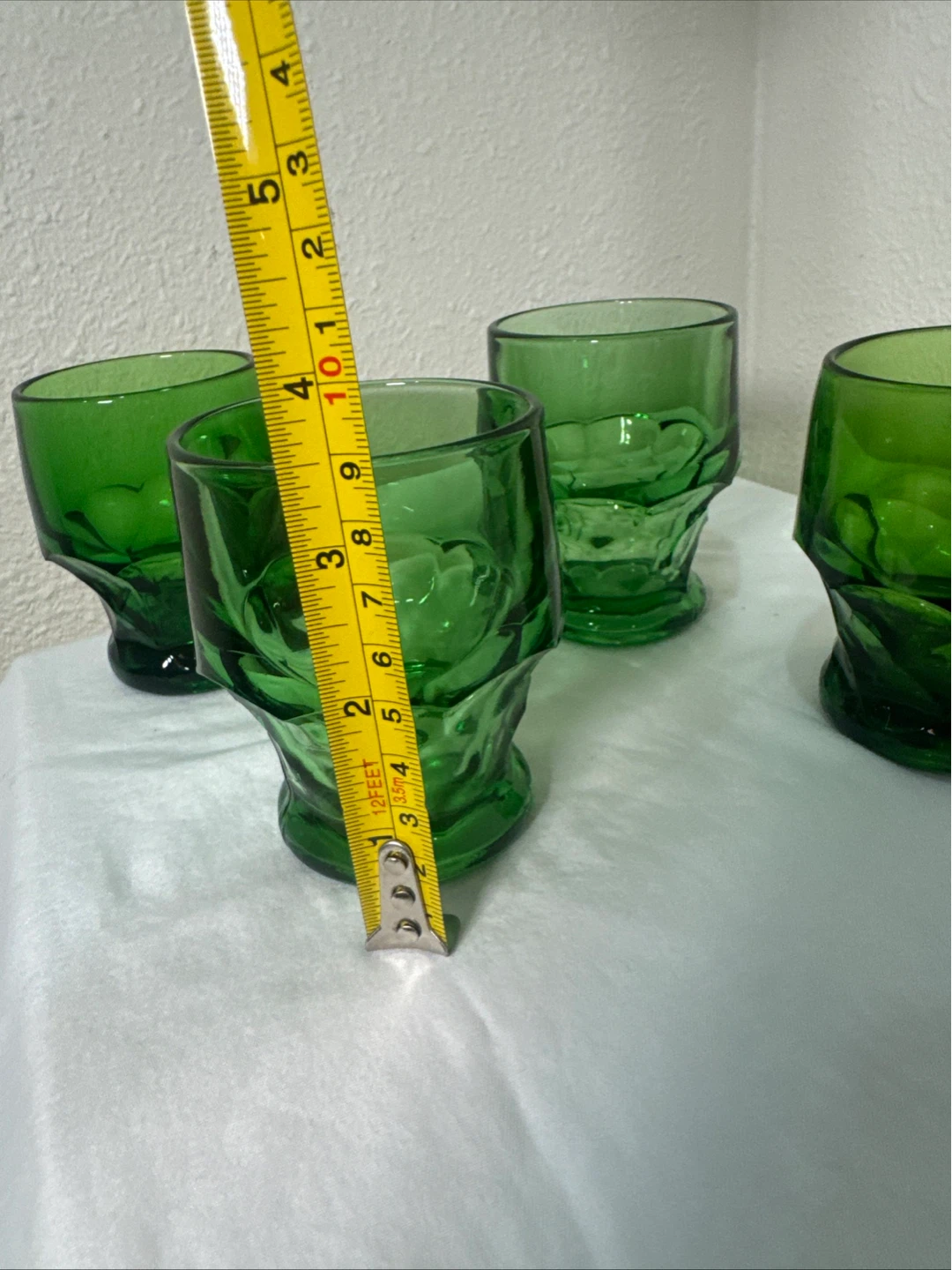 Vintage Set of 4 Green Glass Skull Shot Glasses - photo 4