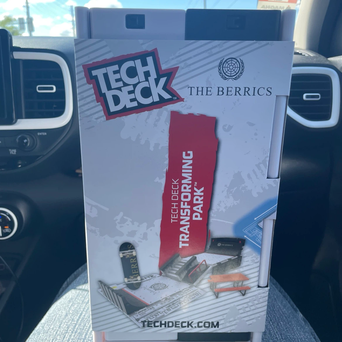 Tech Deck Transforming Park The Berrics Skateboard Playset - photo 4