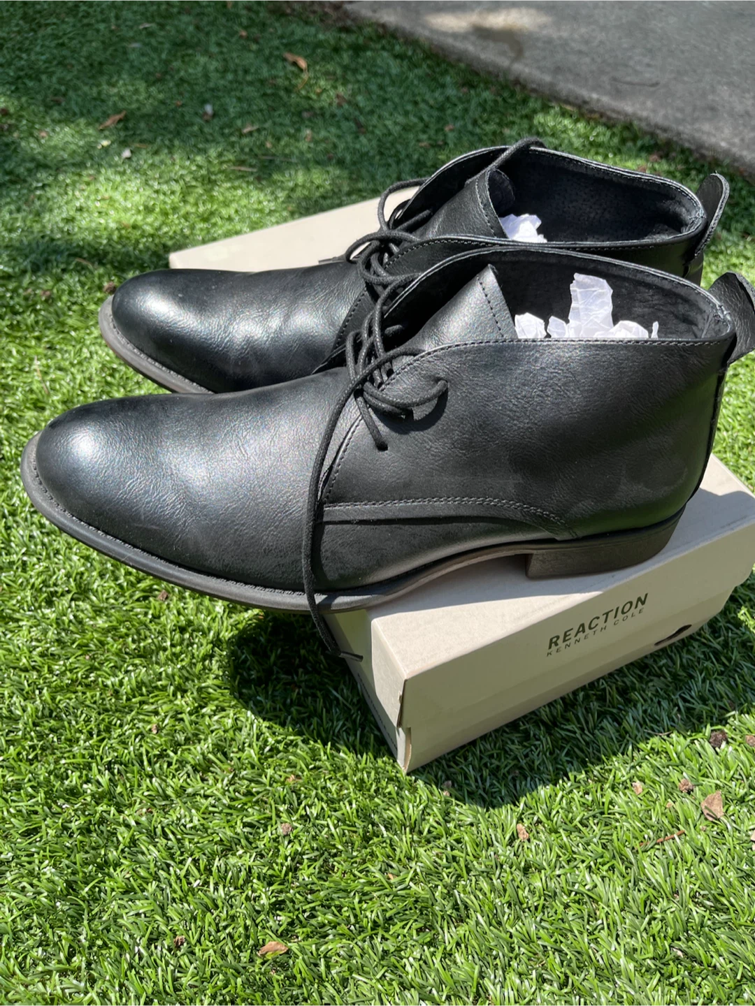Reaction Kenneth Cole Black Chukka Boots - size 9