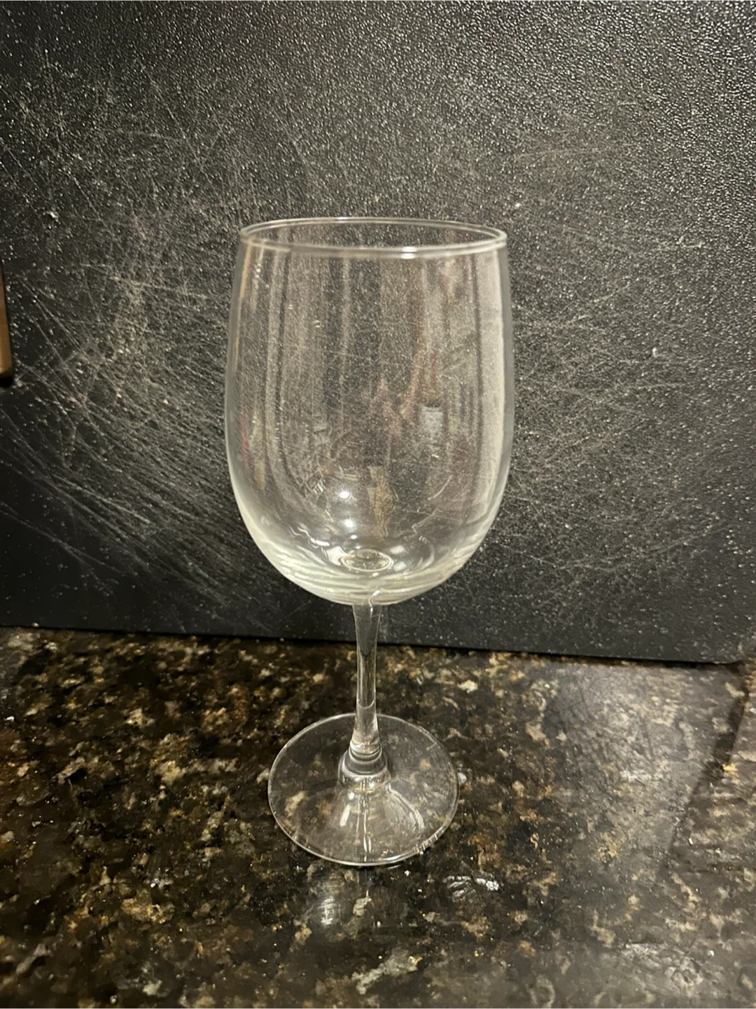 Set of 4 Clear Wine Glasses - photo 2