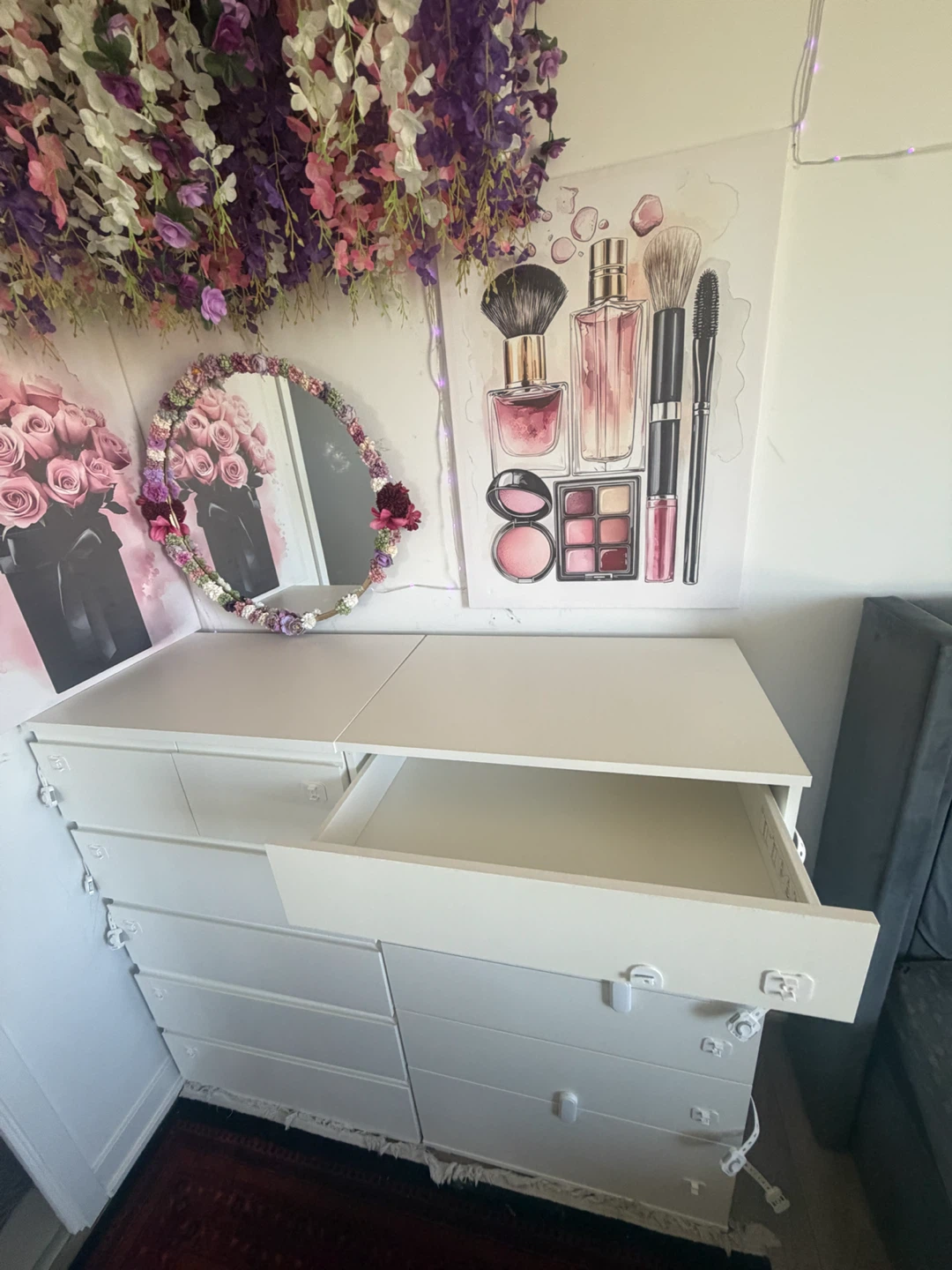 White Dresser with 6 Drawers - photo 3