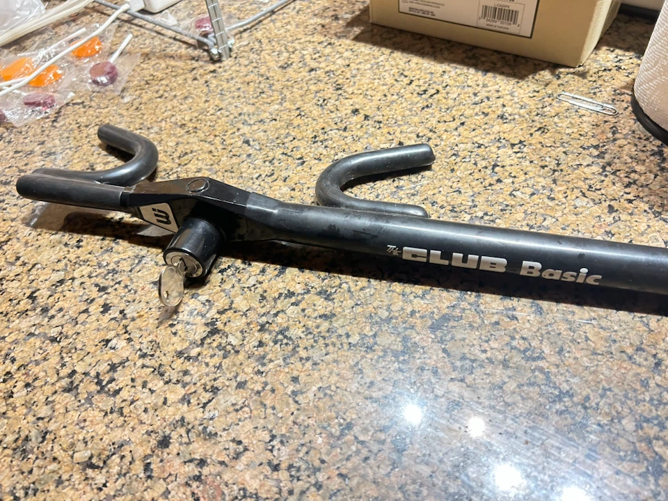 The Club Basic Steering Wheel Lock - photo 2