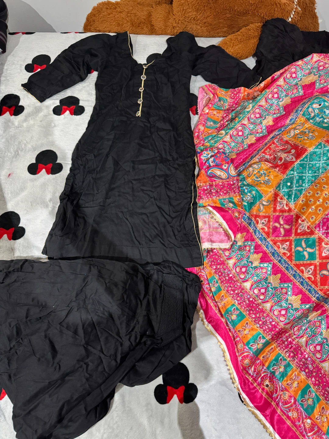 Collection of 10 Women's Shalwar Kameez Sets - photo 2