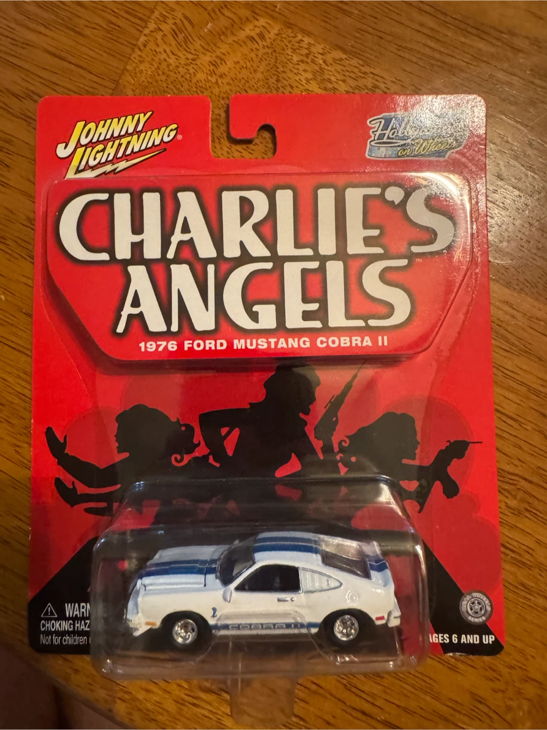 Johnny Lightning Charlie's Angels 1976 Ford Mustang Cobra II