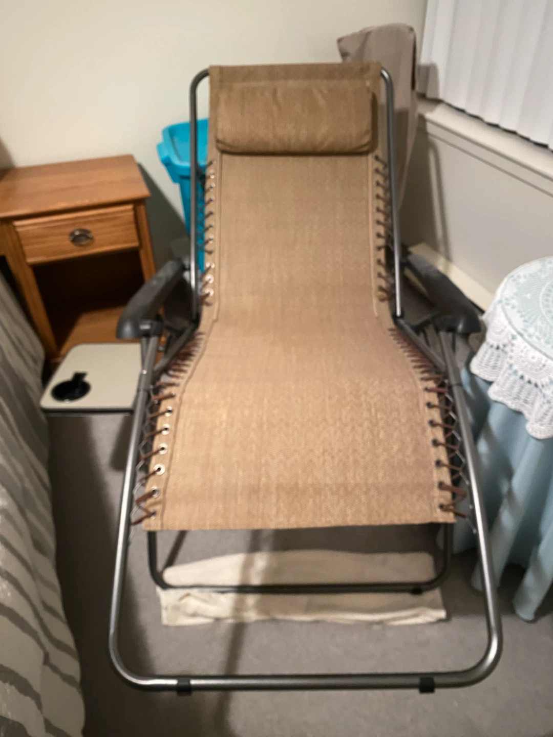 Zero Gravity Chair with side Tray - photo 2