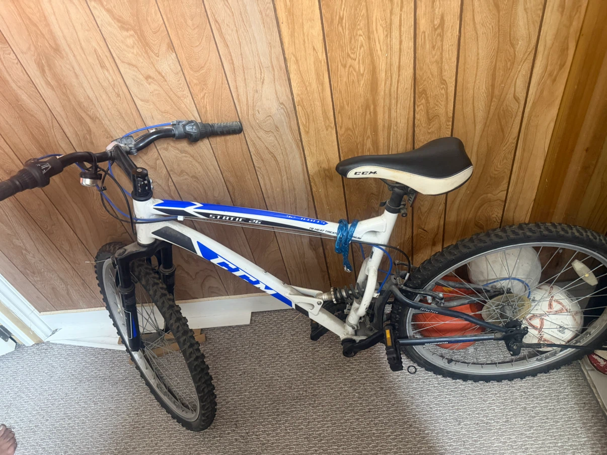 CCM Static 26" Mountain Bike