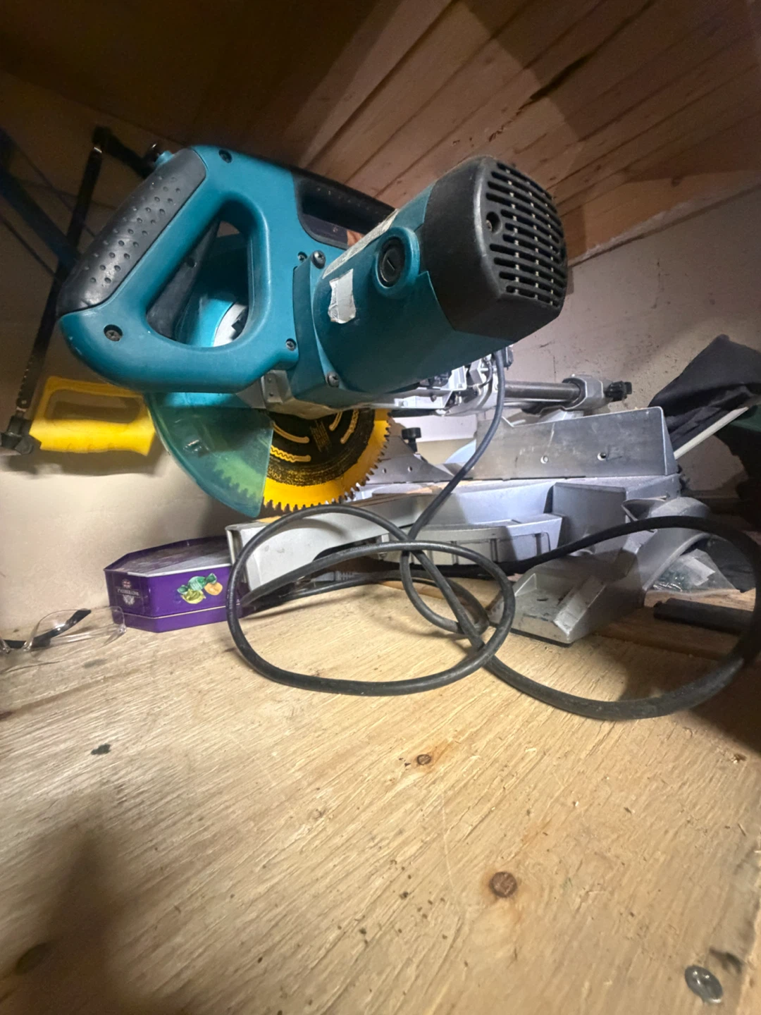 Makita Miter Saw - photo 3