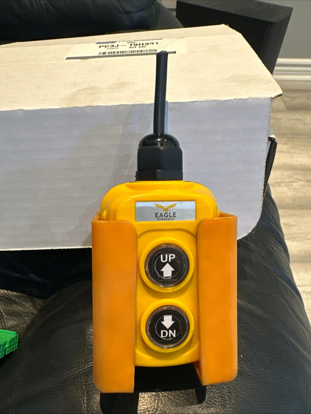 Eagle Hydraulic Pendant Controller UP/DN - photo 2