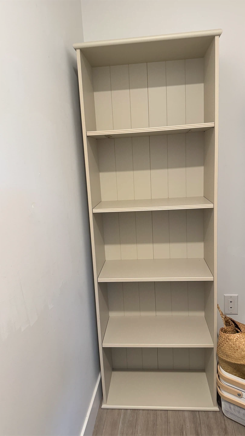 Cream coloured bookshelf - photo 2